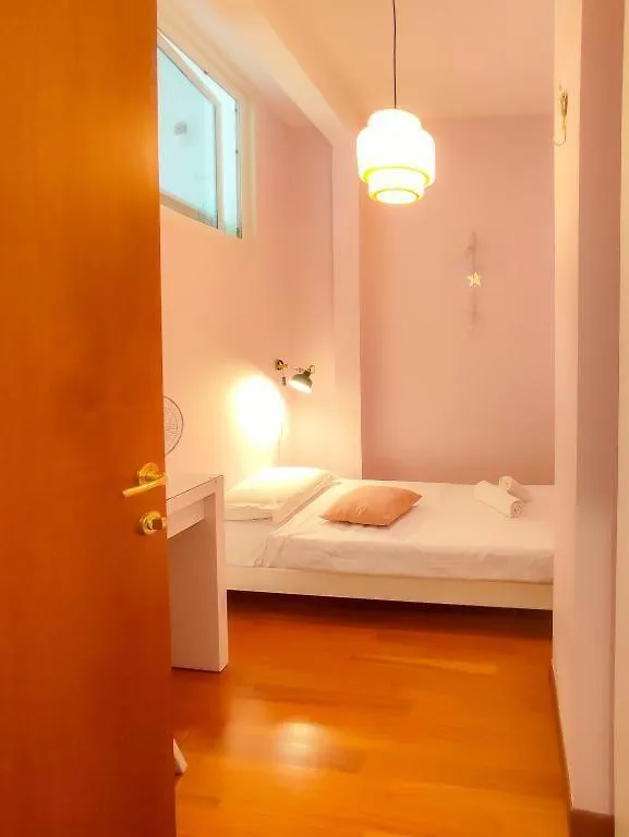 Grimaldi Centrale 3 Pers Wifi Ac Nizza Francia
